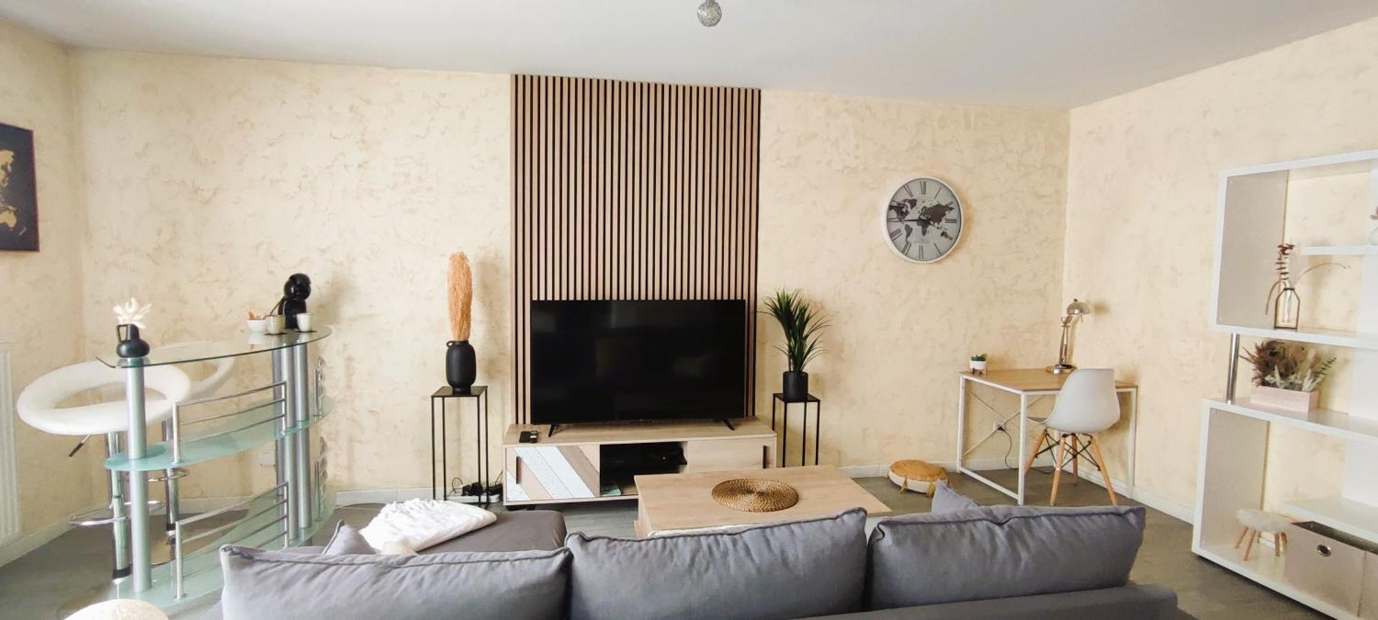 Cosy Appart - Balcon, Parking, Spacieux T2 - Proche Eurexpo Stade Saint-Priest  Exterior foto