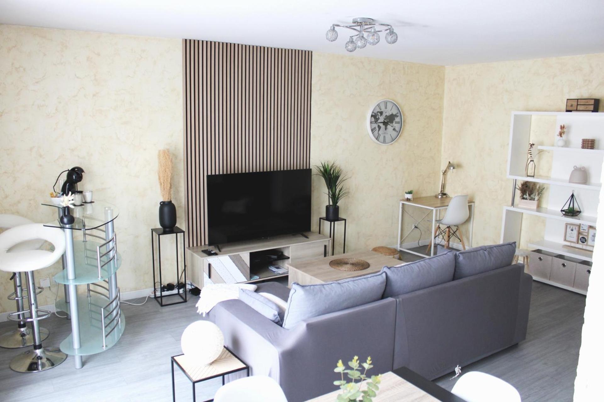Cosy Appart - Balcon, Parking, Spacieux T2 - Proche Eurexpo Stade Saint-Priest  Exterior foto